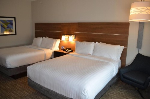 Holiday Inn Express & Suites - Charlotte NE - University Area an IHG Hotel - image 26