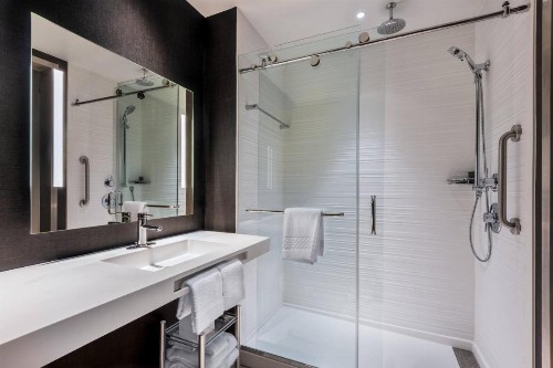 AC Hotel by Marriott Charlotte City Center - image 35