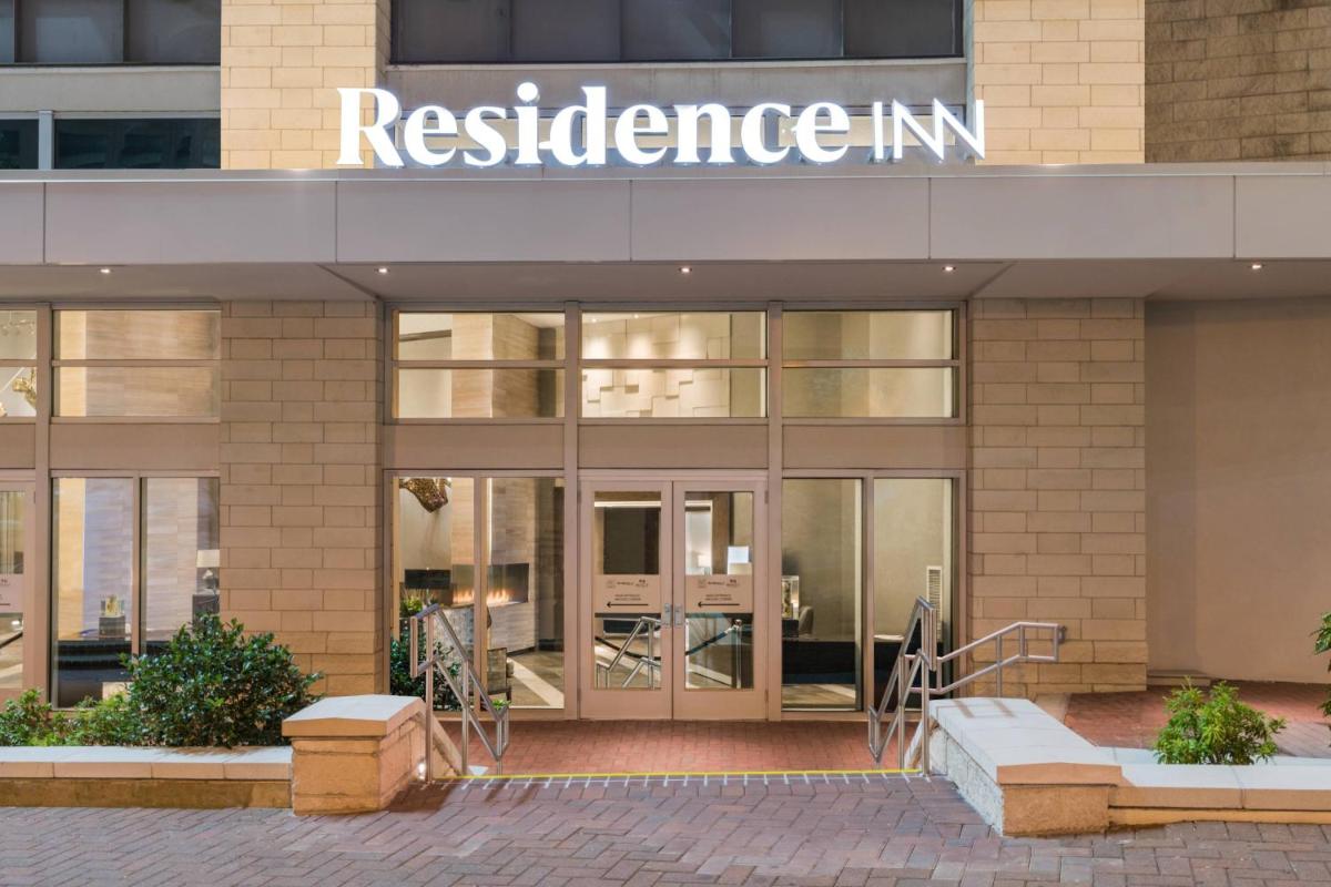 Residence Inn by Marriott Charlotte City Center - image 3