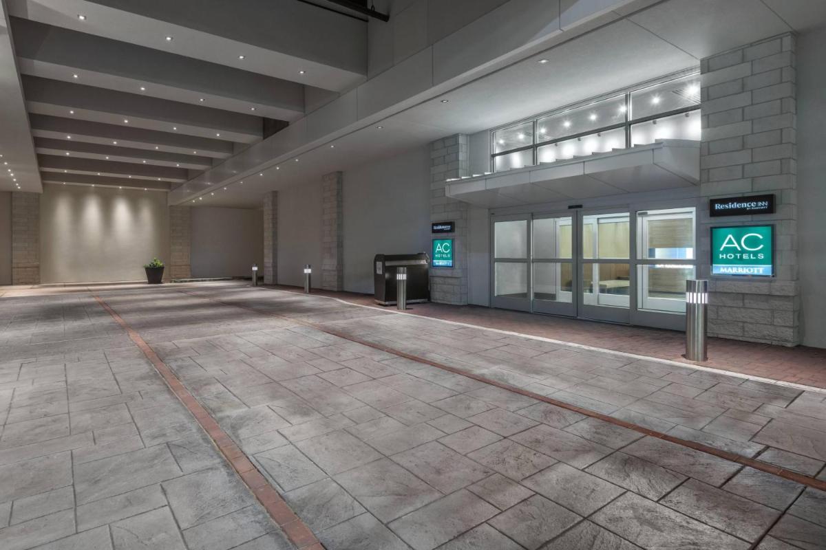 Residence Inn by Marriott Charlotte City Center - image 4