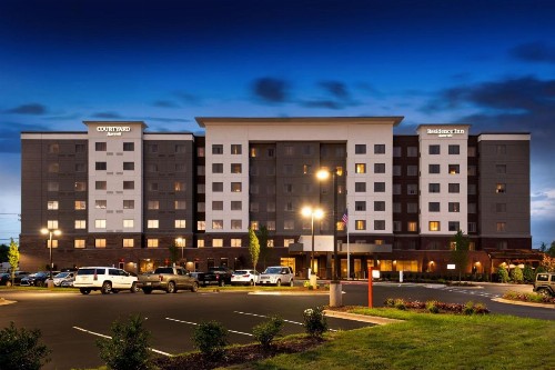 Residence Inn by Marriott Charlotte Northlake - image 2