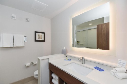 Holiday Inn Express & Suites Charlotte - Ballantyne an IHG Hotel - image 17