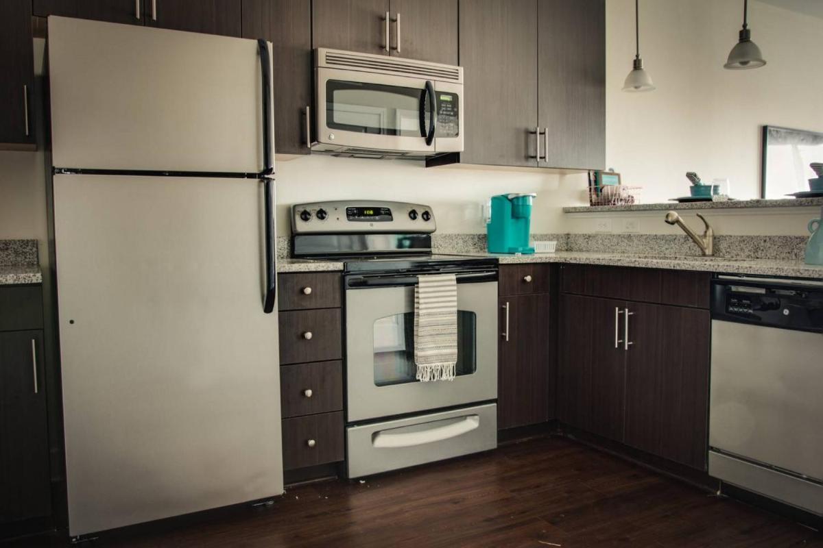 Plaza Midwood 1 and 2 BR Apts by Frontdesk - main image