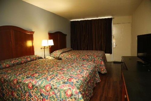 Economy Inn - Charlotte - image 11