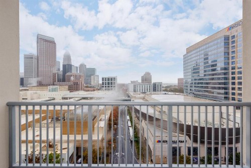 Heaven in Charlotte Fully Furnished Apartments - image 9