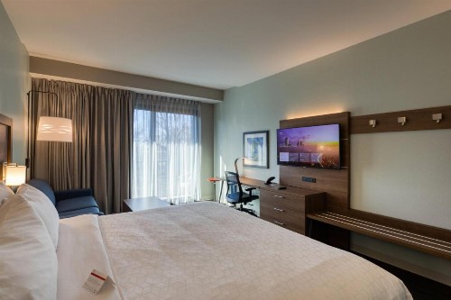 Holiday Inn Express & Suites - Charlotte - South End an IHG Hotel - image 19