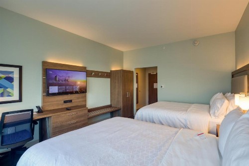 Holiday Inn Express & Suites - Charlotte - South End an IHG Hotel - image 28