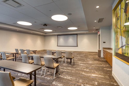 Holiday Inn Express & Suites - Charlotte - South End an IHG Hotel - image 3