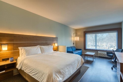 Holiday Inn Express & Suites - Charlotte - South End an IHG Hotel - image 32