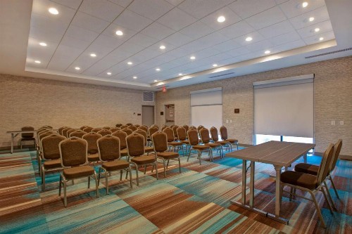 Home2 Suites By Hilton Charlotte Northlake - image 2