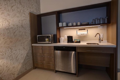 Home2 Suites By Hilton Charlotte Uptown - image 15
