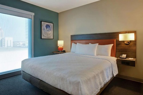 Home2 Suites By Hilton Charlotte Uptown - image 37