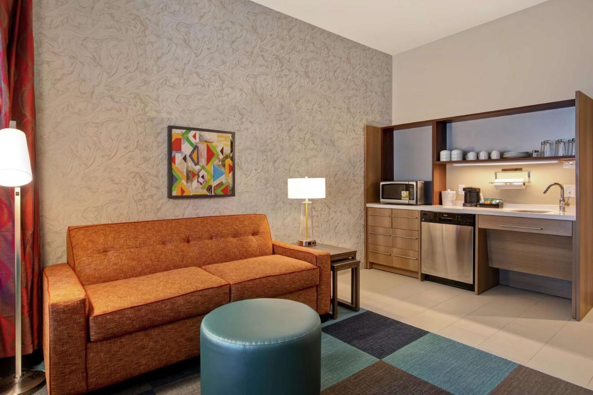 Home2 Suites By Hilton Charlotte Uptown - image 4