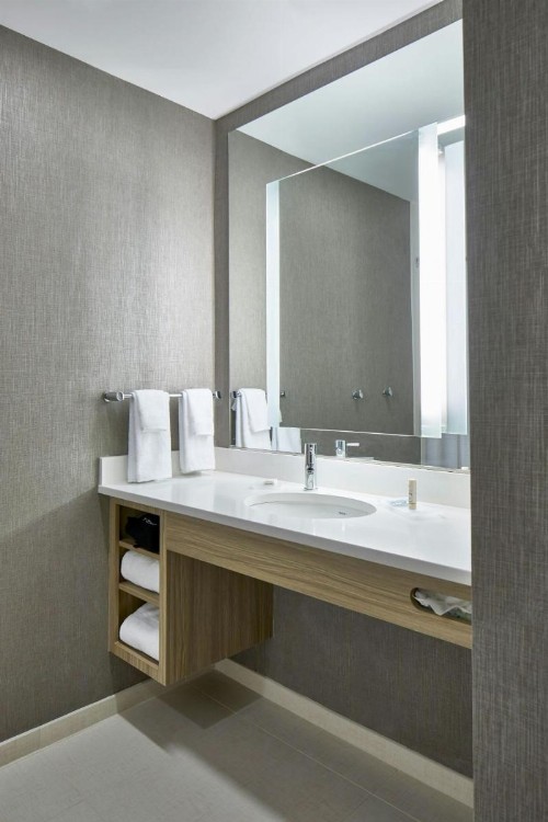 SpringHill Suites by Marriott Charlotte at Carowinds - image 10