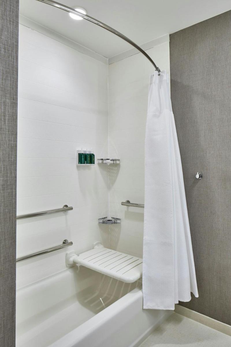 SpringHill Suites by Marriott Charlotte at Carowinds - image 4