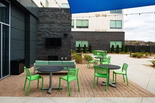 Aloft Charlotte Airport - image 12