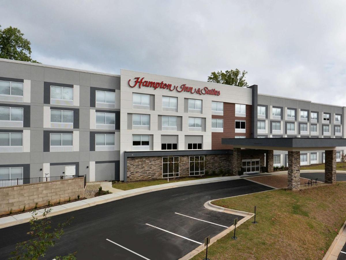 Hampton Inn & Suites Charlotte Northlake - image 2