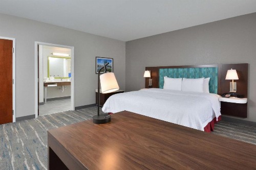 Hampton Inn & Suites Charlotte Northlake - image 24