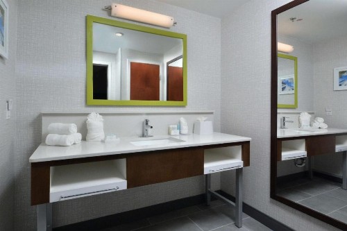 Hampton Inn & Suites Charlotte Northlake - image 34