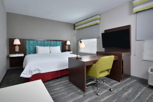 Hampton Inn & Suites Charlotte Northlake - image 41