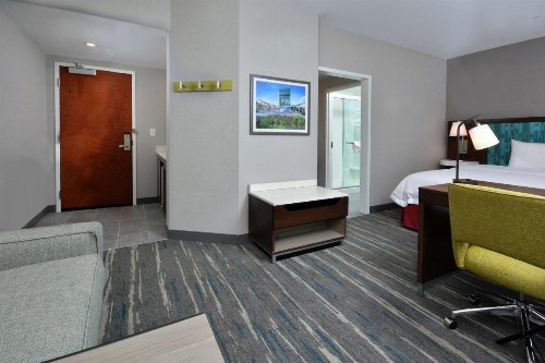Hampton Inn & Suites Charlotte Northlake - image 42