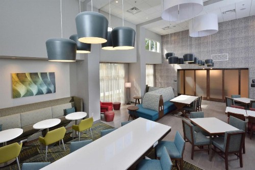 Hampton Inn & Suites Charlotte Northlake - image 8