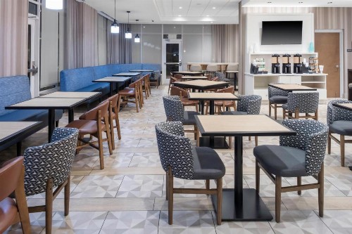 Hyatt Place Charlotte University - image 19