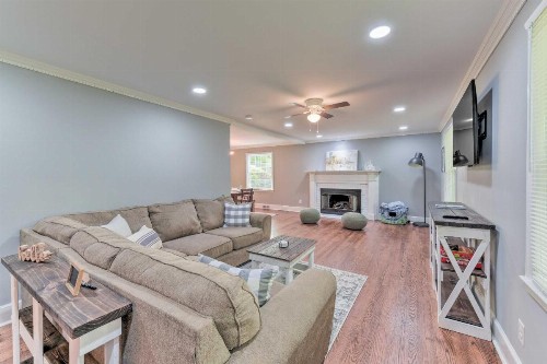 Charming Charlotte Getaway - 4 Mi to Uptown! - image 1