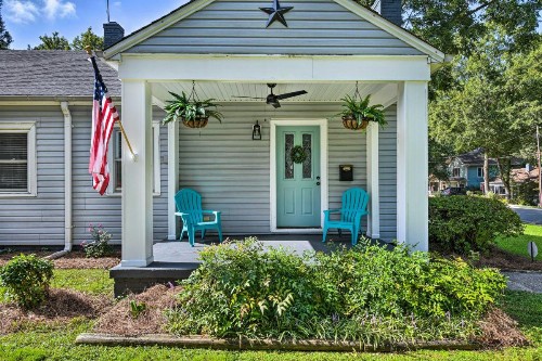 Chic Charlotte Retreat Less Than 3 Miles to Downtown! - image 3