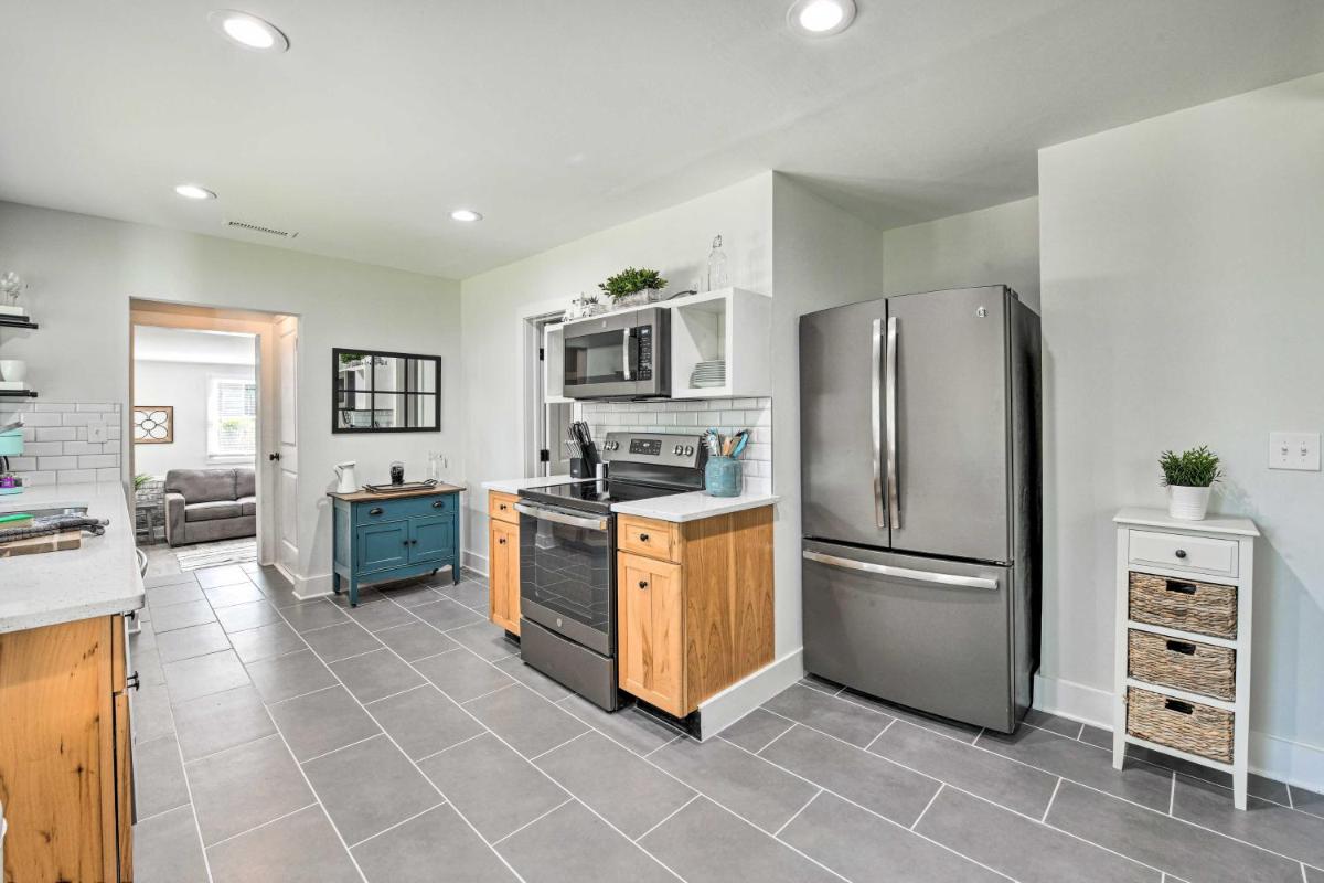 Chic Charlotte Retreat Less Than 3 Miles to Downtown! - image 7