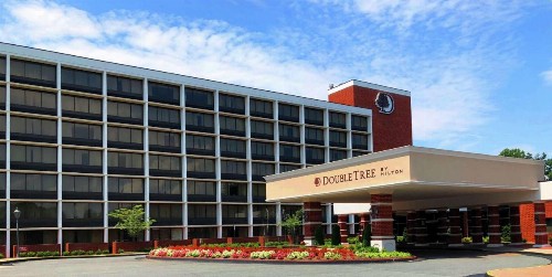 DoubleTree by Hilton Charlottesville - image 5
