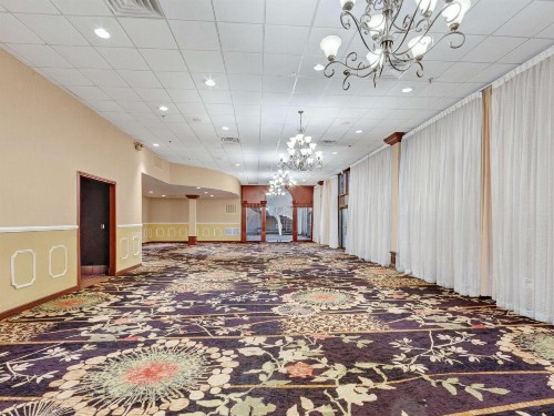 DoubleTree by Hilton Charlottesville - image 6