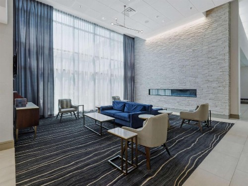 DoubleTree by Hilton Charlottesville - image 7