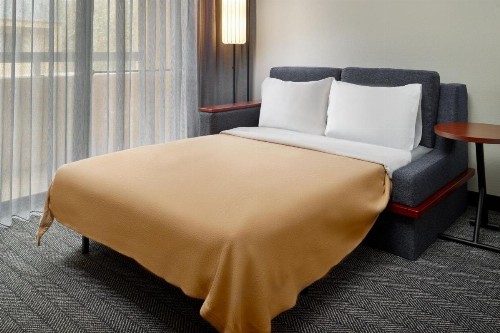 Courtyard by Marriott Charlottesville - image 10