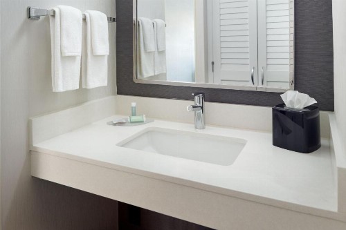 Courtyard by Marriott Charlottesville - image 13