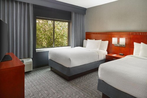 Courtyard by Marriott Charlottesville - image 15
