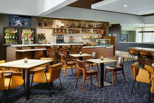 Courtyard by Marriott Charlottesville - image 2