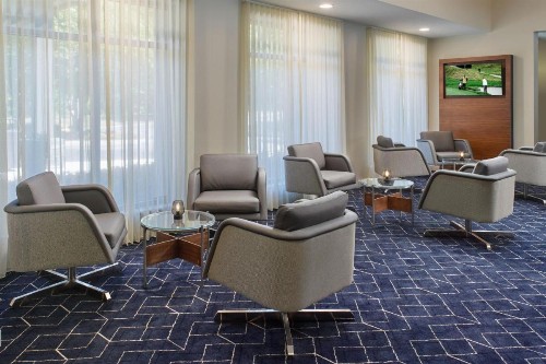 Courtyard by Marriott Charlottesville - image 4