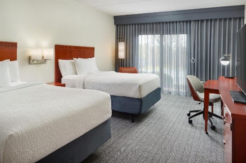 Courtyard by Marriott Charlottesville - image 6