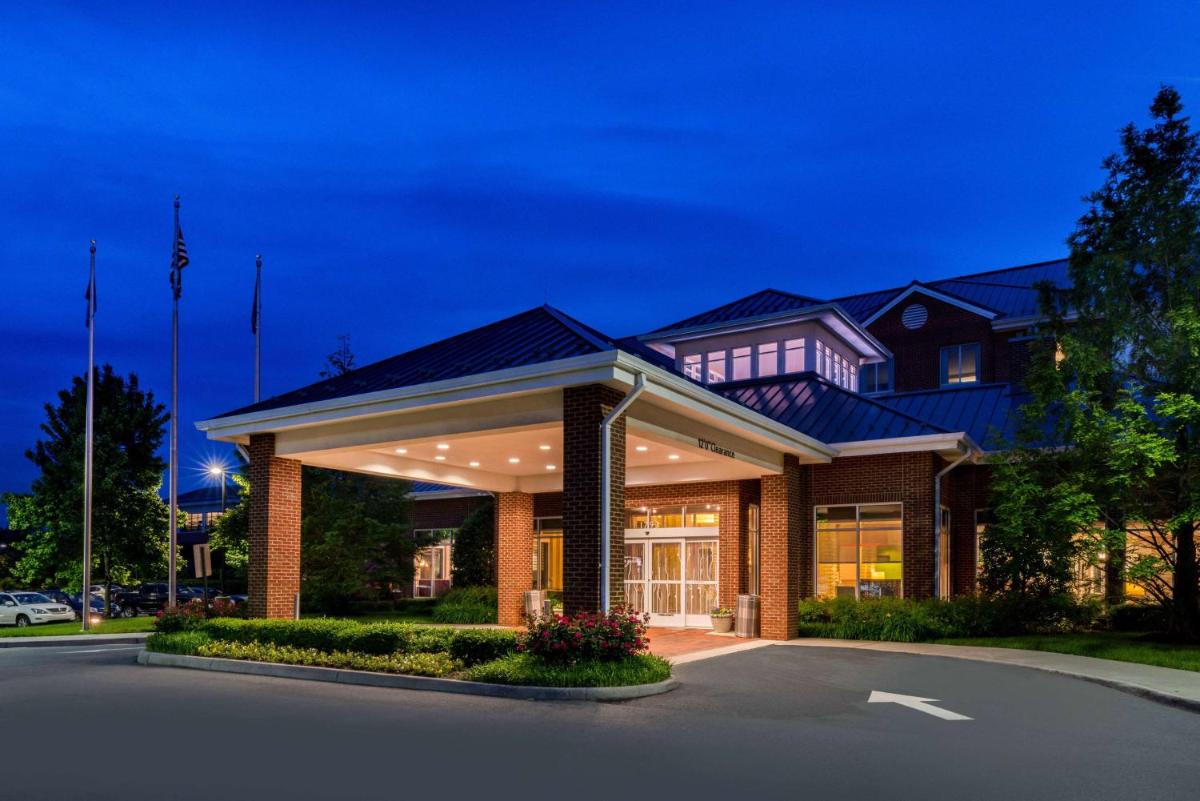 Hilton Garden Inn Charlottesville - main image