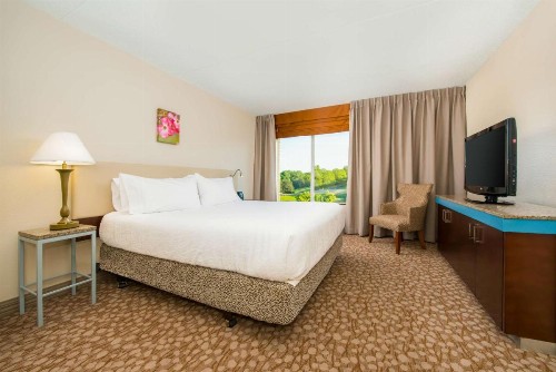 Hilton Garden Inn Charlottesville - image 5
