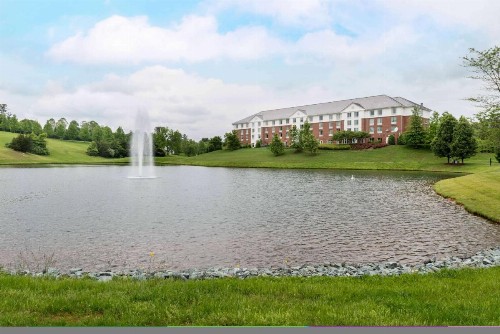 Hilton Garden Inn Charlottesville - image 8