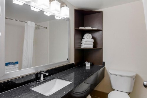 Clarion Pointe - image 41