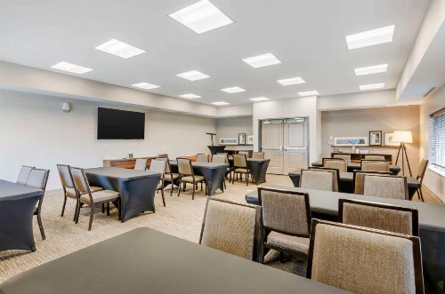 Country Inn & Suites by Radisson Charlottesville-UVA VA - image 4