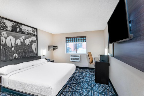Super 8 by Wyndham Charlottesville - image 42