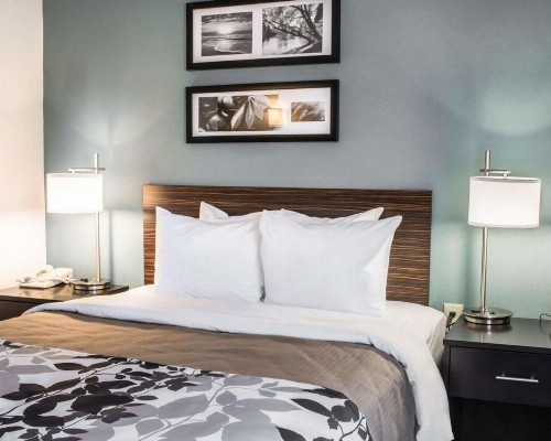 Sleep Inn & Suites Monticello - image 2