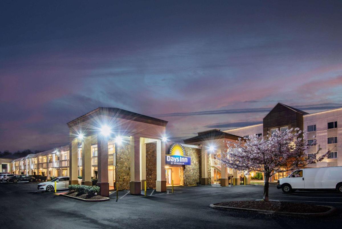 Days Inn by Wyndham Charlottesville/University Area - image 5