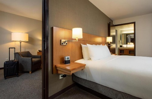 Hyatt Place Charlottesville - image 43