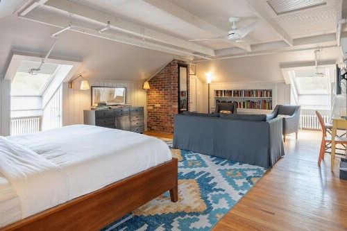 Oakhurst Inn - image 43