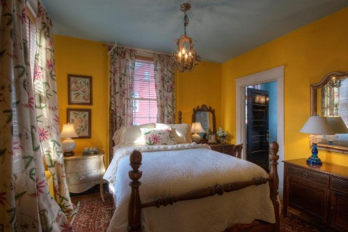 Inn at Court Square - image 14